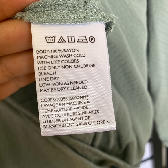 Silence + Noise Green Long Sleeve top - Picture 4 of 4